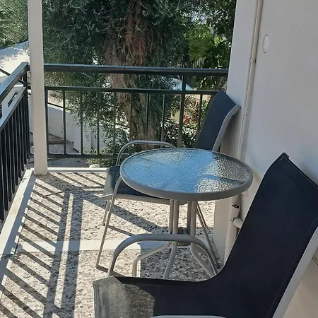 Margaret Apartman Lefkími